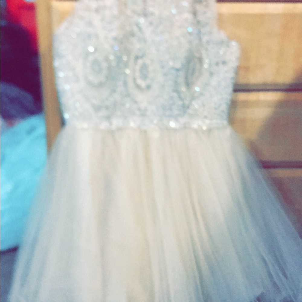 Beautiful champagne prom/special event dress